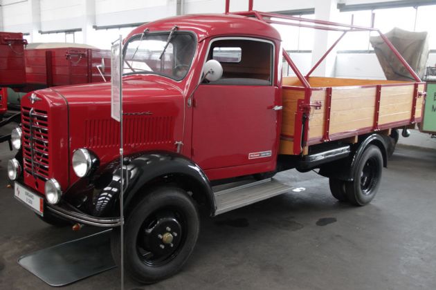 Borgward B 1250, Baujahr 1951 - Vierzylinder, 1.498 ccm, 48 PS Borgward B 1250, Baujahr 1951 - Vierzylinder, 1.498 ccm, 48 PS