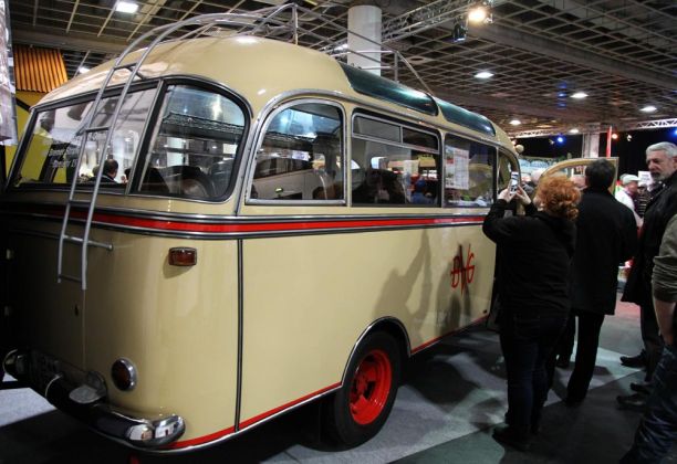 Borgward B 1500 D Omnibus mit 14 Plätzen, Baujahr 1953 - 1.755 ccm Mercedes-Benz Dieselmotor, 45 PS bei 3500 U/min Borgward B 1500 D Omnibus mit 14 Plätzen, Baujahr 1953 - 1.755 ccm Mercedes-Benz Dieselmotor, 45 PS bei 3500 U/min