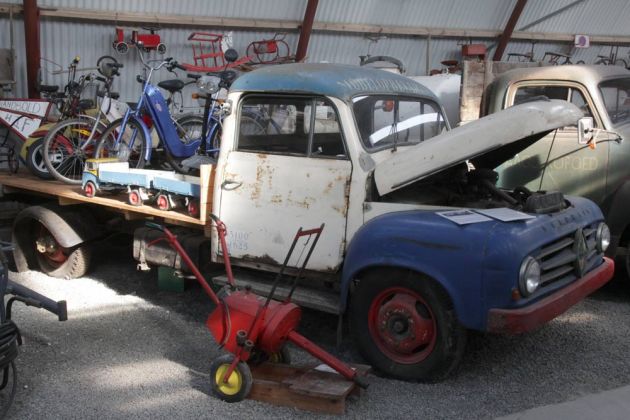 Ein Borgward B 511 'Alligator' der Bauzeit 1954 bis 1961 in beklagenswertem Zustand - Bornholms Tekniske Samling Ein Borgward B 511 'Alligator' der Bauzeit 1954 bis 1961 in beklagenswertem Zustand - Bornholms Tekniske Samling