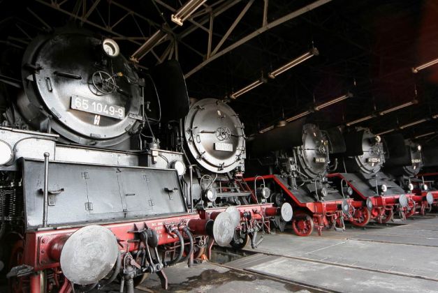 Sächsisches Eisenbahnmuseum Chemnitz-Hilbersdorf - historische Dampflokomotiven im Rundheizhaus