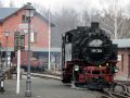 Die Zittau-Oybin-Jonsdorfer-Eisenbahn - Einfahrt des Dampfzuges mit der 99 758 in Bertsdorf aus Oybin kommend