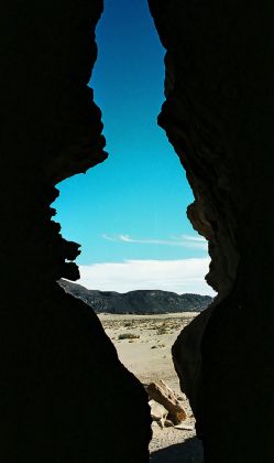 Die Wüste Sinai in Ägypten - eine Felshöhle
