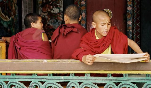 Sikkim - Die Rumtek Monestry, Mönche im buddhistischen Kloster nahe Gangtok