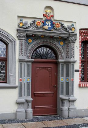Kunstvoll verzierte Haustür - Görlitz an der Neisse