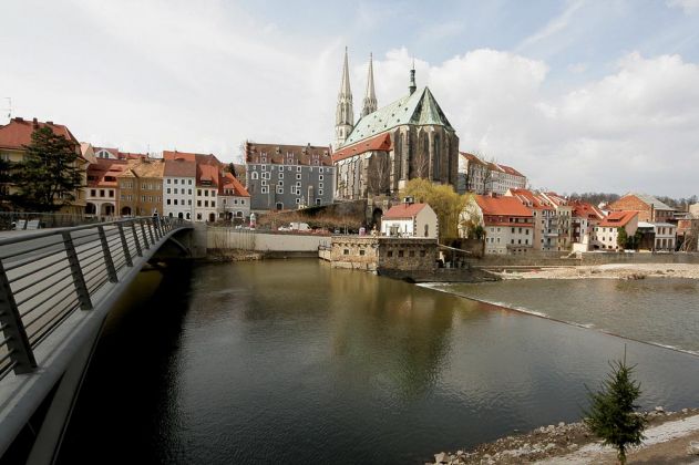 Görlitz-Panorama mit der Altstadtbrücke über die Neisse und der Peterskirche