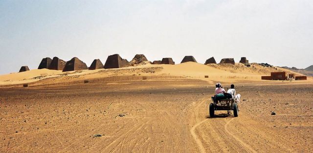 nördlich von Shendi - mit dem Eselskarren zu den Pyramiden von Meroe