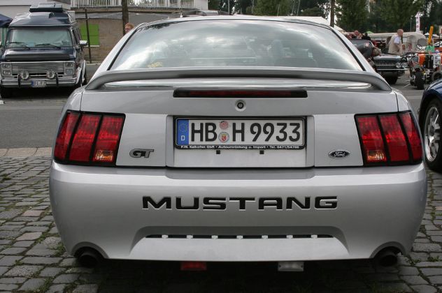 Ford Mustang Oldtimer - Ford Mustang IV Coupe