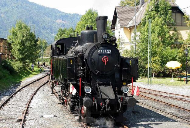 Dampflok 93.1332 - Rangierfahrt im Bahnhof Ferlach