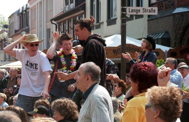 Maifeiertag mit den Pfunds-Kerlen aus Tirol in Wunstorf bei Hannover