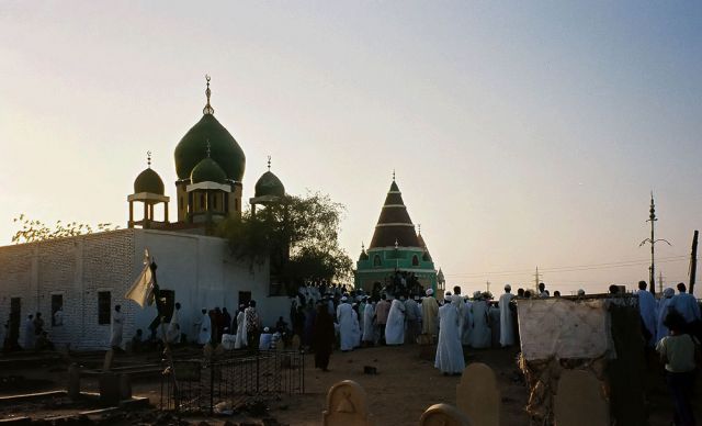 Khartoum - der islamische Friedhof mit den tanzenden Derwischen.