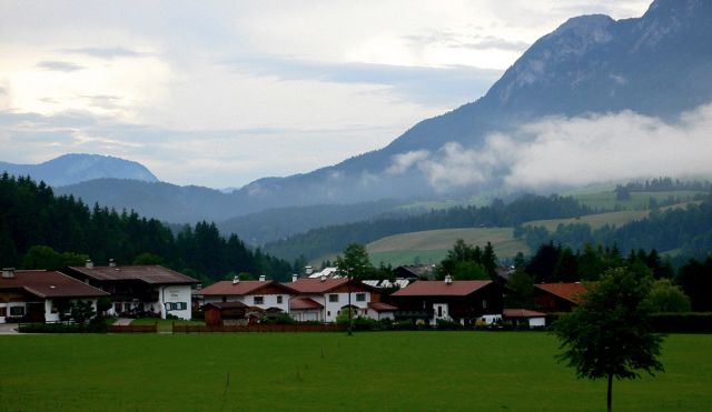 Ellmau in Tirol - das Dorf nach einem heftigen Gewitter