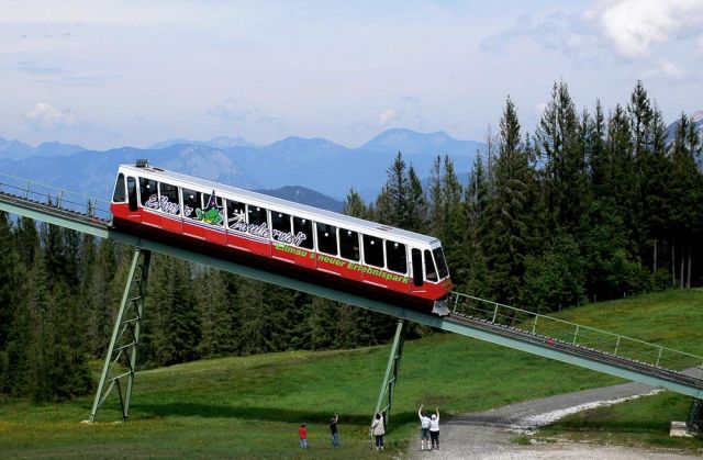 Ellmau in Tirol - die Hartkaiser-Bahn,  eine steile  Zahnradbahn