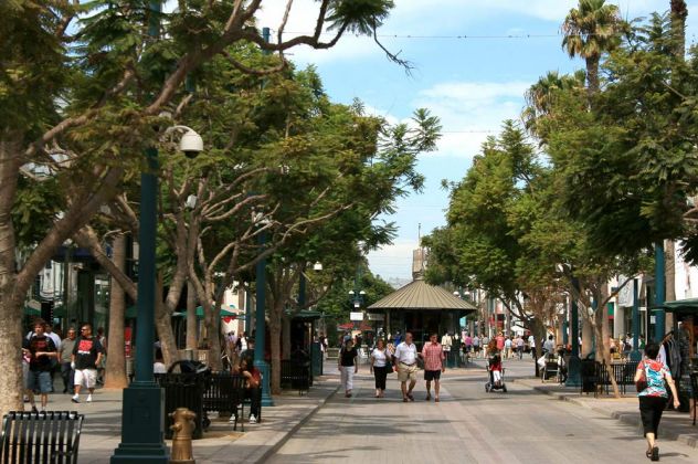 Third Street Promenade - Santa Monica, Los Angeles