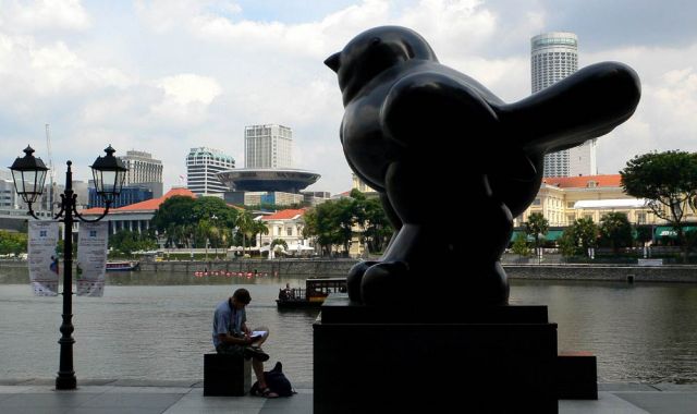 Singapur - the Fat Pigeon Statue am Boat Quay