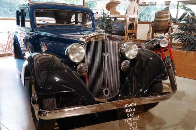 Maison de l'Automobile, das Automuseum von Lohéac in der Bretagne - Horch 830 B, Baujahr 1936 Maison de l'Automobile, das Automuseum von Lohéac in der Bretagne - Horch 830 B, Baujahr 1936