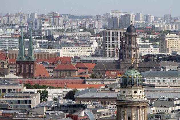 Berlin von oben - Rundumblicke vom Panoramapunkt am Potsdamer Platz Berlin von oben - Rundumblicke vom Panoramapunkt am Potsdamer Platz