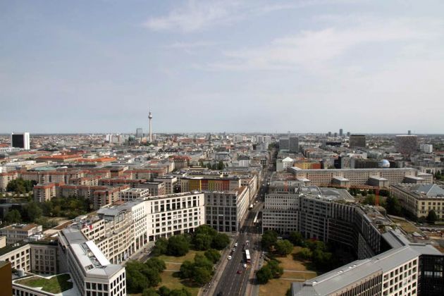 Berlin von oben - der Leipziger Platz grenzt direkt an den Potsdamer Platz Berlin von oben - der Leipziger Platz grenzt direkt an den Potsdamer Platz