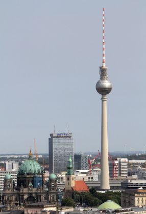 Berlin-Mitte - der Berliner Dom, die Marienkirche und der Fernsehturm Berlin-Mitte - der Berliner Dom, die Marienkirche und der Fernsehturm