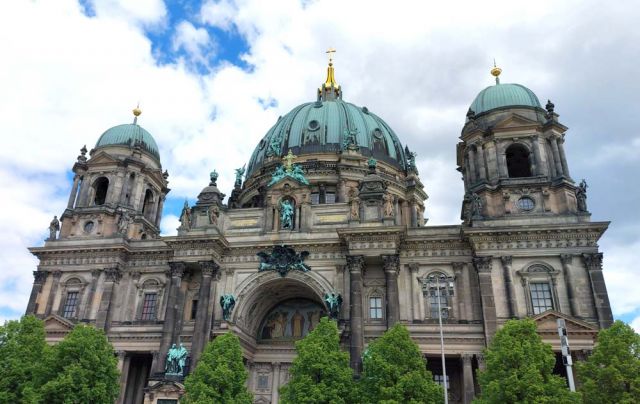 Der Berliner Dom am Lustgarten, die evangelische Oberpfarr- und Domkirche zu Berlin Der Berliner Dom am Lustgarten, die evangelische Oberpfarr- und Domkirche zu Berlin