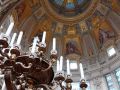 Der Berliner Dom am Lustgarten - die Innenansicht der Kuppel mit den Mosaiken und Seligpreisungen aus der Bergpredigt