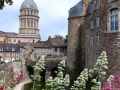 Boulogne-sur-Mer an der C&ocirc;te d&rsquo;Opale - der Blick vom Ch&acirc;teau d&rsquo;Aumont auf die Kuppel der Kirche Notre-Dame