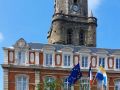 Boulogne-sur-Mer an der C&ocirc;te d&rsquo;Opale - das Rathaus am Place Godefroy de Bouillon vor dem Belfried