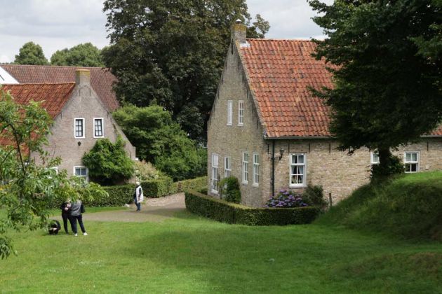 Bourtange - die historische Festungsstadt in der Provinz Groningen Bourtange - die historische Festungsstadt in der Provinz Groningen