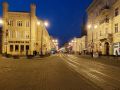 Bydgoszcz, Bromberg zur Blauen Stunde - die ul. Gdańska, eine der Hauptstrassen im Zentrum