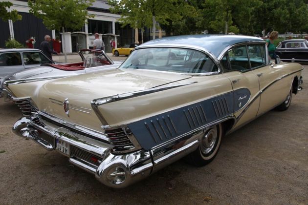 Buick Super Series 50, Modelljahr 1958 - 6,0 Liter V8 'Nailhead' Motor, 300 PS bei 4600 U/min Buick Super Series 50, Modelljahr 1958 - 6,0 Liter V8 'Nailhead' Motor, 300 PS bei 4600 U/min