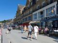 Cancale an der C&ocirc;te d&rsquo;&Eacute;meraude - die Promenade Quai Gambetta mit ihren zahlreichen Restaurants