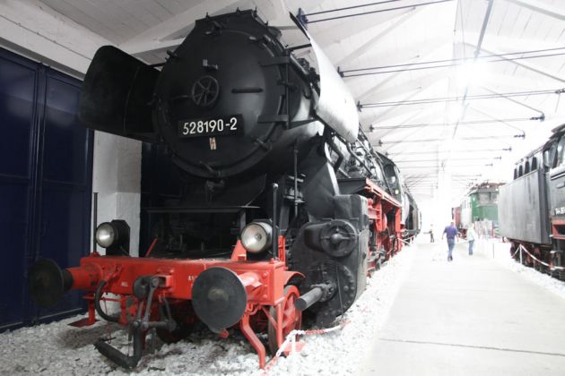 52 8190-2, Dampflokomotive der Baureihe 52 - Oldtimer-Museum Prora auf der Ostseeinsel Rügen