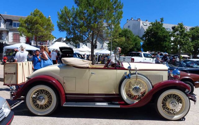 Dodge Victory Six Sport Roadster, Baujahr 1929 - die Seitenansicht Dodge Victory Six Sport Roadster, Baujahr 1929 - die Seitenansicht