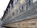 Elbflorenz Dresden - der Fürstenzug in der Augustusstrasse aus 23.000 Meißner Porzellan-Fliesen