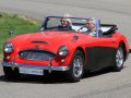 Austin Healey 3000 Mk. III, Bauzeit 1959 bis 1967 - beherzt um die Kurven fegen im Autodrom neben der Cité de l'Automobile in Mulhouse, Elsass