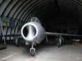 Luftfahrtmuseum Finowfurt - Mikojan-Gurewitsch MiG-15 UTI, zweisitziger Strahltrainer aus der Sowjetunion in einem der Shelter.