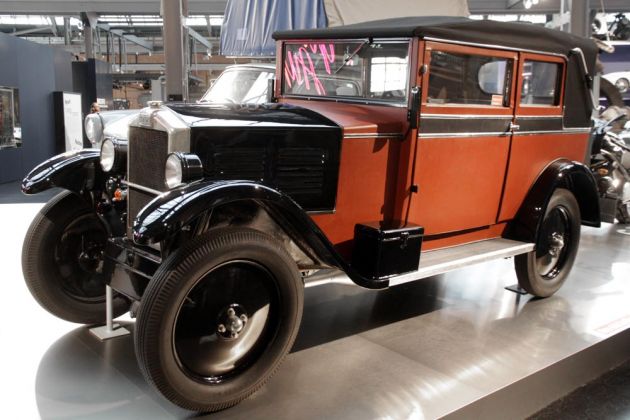DKW Typ P 15 PS, Bauzeit 1928 bis 1929 - Zweitakt-Zweizylinder, 584 ccm, 15 PS - Industriemuseum Chemnitz DKW Typ P 15 PS, Bauzeit 1928 bis 1929 - Zweitakt-Zweizylinder, 584 ccm, 15 PS - Industriemuseum Chemnitz