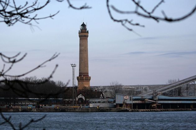 Polnische Ostseeküste - der Leuchtturm Świnoujście, ehemals Swinemünde - Baujahre 1854 bis 1857, Höhe 68 m Polnische Ostseeküste - der Leuchtturm Świnoujście, ehemals Swinemünde - Baujahre 1854 bis 1857, Höhe 68 m