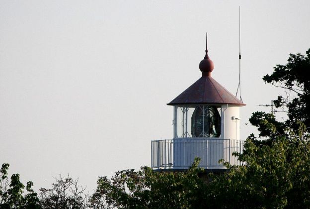 Dänemark, Ostseeinsel Møn - Møns Fyr östlich von Klintholm Havn - Baujahr 1845, Höhe 13 Meter Dänemark, Ostseeinsel Møn - Møns Fyr östlich von Klintholm Havn - Baujahr 1845, Höhe 13 Meter
