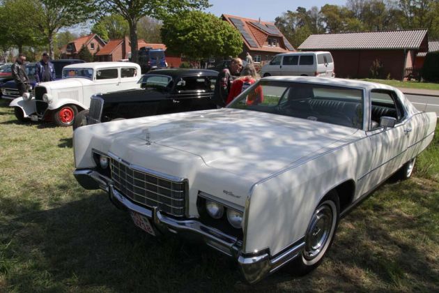 Lincoln Continental 2-door Hardtop-Coupé, Modelljahr 1969 - V8-Motor, 7.571 ccm, 365 PS Lincoln Continental 2-door Hardtop-Coupé, Modelljahr 1969 - V8-Motor, 7.571 ccm, 365 PS