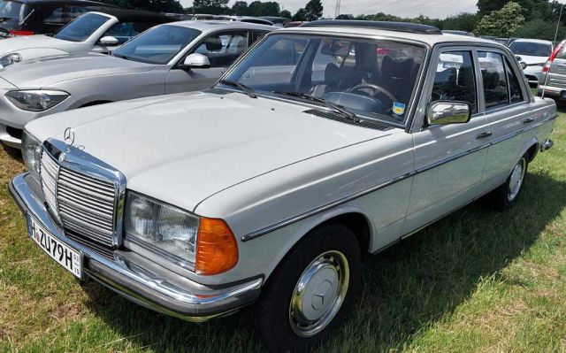 Mercedes-Benz 280 - Baujahre 1975 bis 1982, Baureihe W 123 Mercedes-Benz 280 - Baujahre 1975 bis 1982, Baureihe W 123