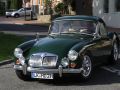Ein MG A Mk. I Coup&eacute; auf dem Weg zum Roadster- und Oldtimertreffen in der Romantik Bad Rehburg