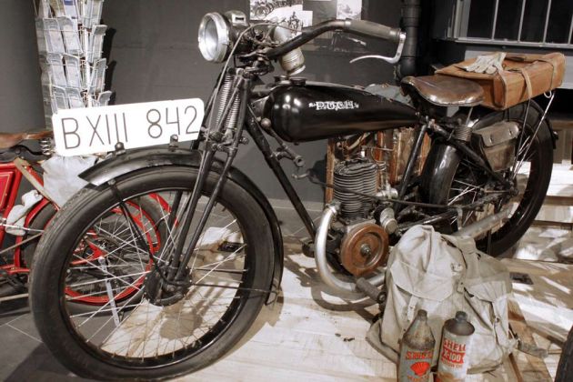 Top Mountain Motorcycle Museum - Puch Type 175, Baujahr 1925, 175 ccm, 3,5 PS - Stilfserjochreise Max Reisch Top Mountain Motorcycle Museum - Puch Type 175, Baujahr 1925, 175 ccm, 3,5 PS - Stilfserjochreise Max Reisch