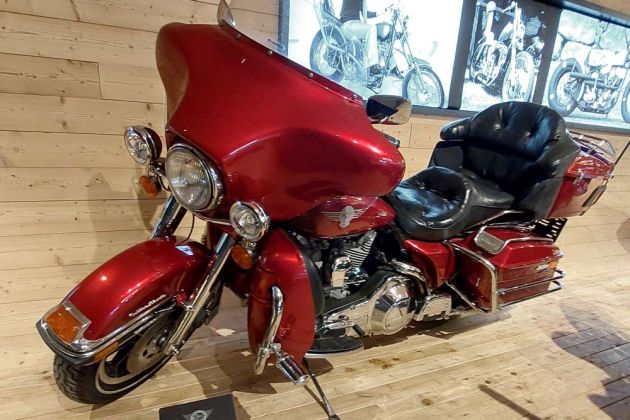 Top Mountain Motorcycle Museum - Harley-Davidson, Baujahr 1999, Modell Electra-Glide Ultra Classic Top Mountain Motorcycle Museum - Harley-Davidson, Baujahr 1999, Modell Electra-Glide Ultra Classic