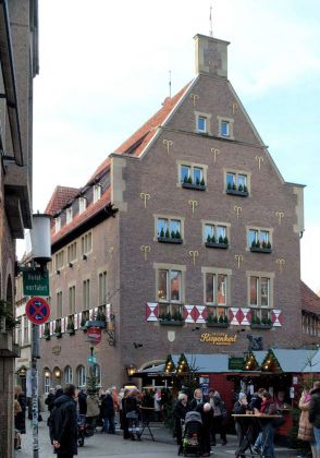 Münster in Westfalen im Zentrum des Münsterlands - Das Gasthaus Großer Kiepenkerl am Spiekerhof Münster in Westfalen im Zentrum des Münsterlands - Das Gasthaus Großer Kiepenkerl am Spiekerhof