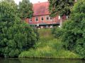 Nienburg/Weser - das Geb&auml;ude des Hasbergschen Hofes am Weserwall, ein im 16. Jahrhundert erbauter Burgmannshof, beherbergt heute ein Restaurant 