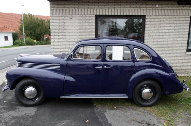 Opel Kapitän, Modelljahr 1950 - Reihen-Sechszylinder, 2.473 ccm, 55 PS