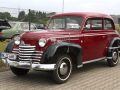 Ein Opel Olympia &rsquo;51, ausgeliefert im Dezember 1951, gl&auml;nzt in seiner schmucken Zweifarb-Lackierung