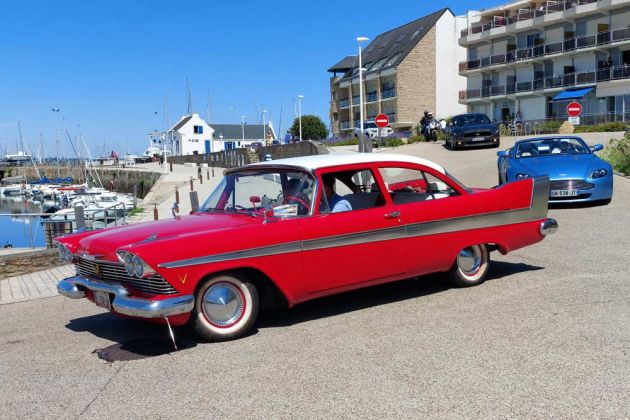 Ein Plymouth Belvedere des Baujahres 1957, ein Fullsize Car im Forward Look - Port Haliguen, Quiberon Auto Passion 2025 Ein Plymouth Belvedere des Baujahres 1957, ein Fullsize Car im Forward Look - Port Haliguen, Quiberon Auto Passion 2025