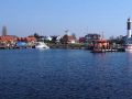 Ostseeinsel Poel nahe Wismar - Seeblick auf Timmendorf Strand mit Hafen und Leuchtturm