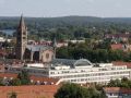 Potsdam von oben - die St. Peter und Paul Kirche hinter der Wilhelmgalerie